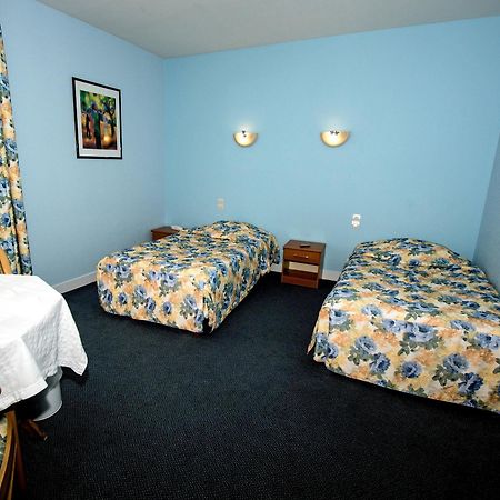 Hotel Le Plat D'Etain Brou 外观 照片